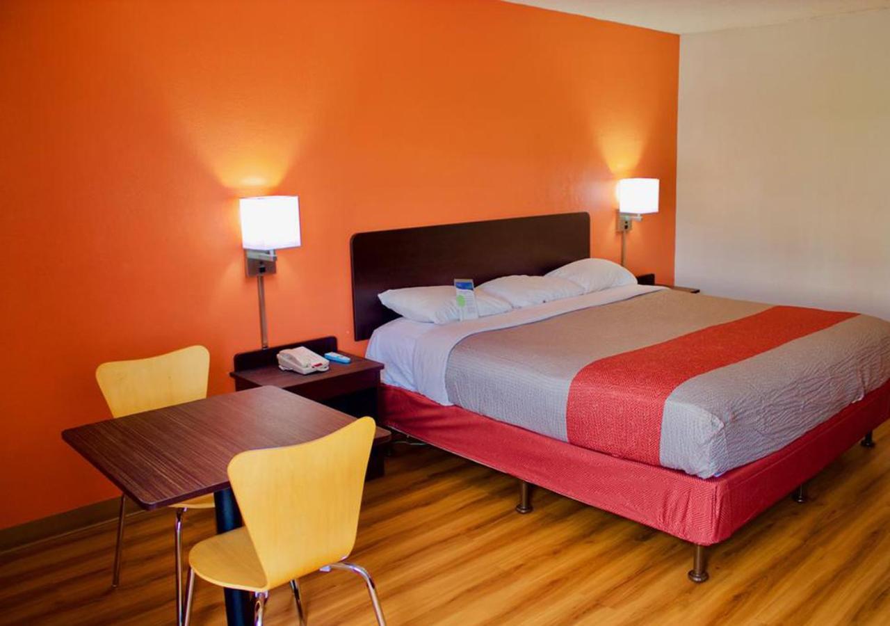 Key Inn Macedonia Luaran gambar