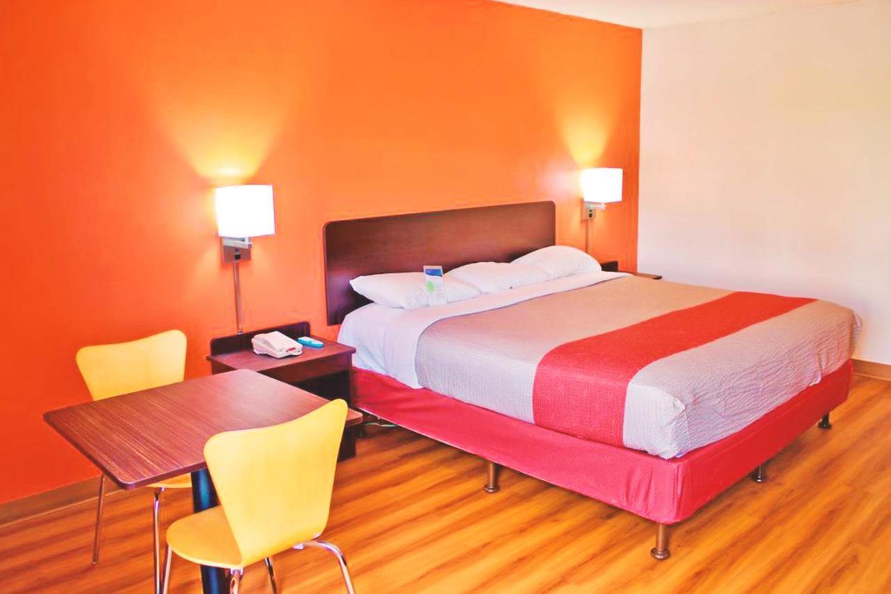 Key Inn Macedonia Luaran gambar