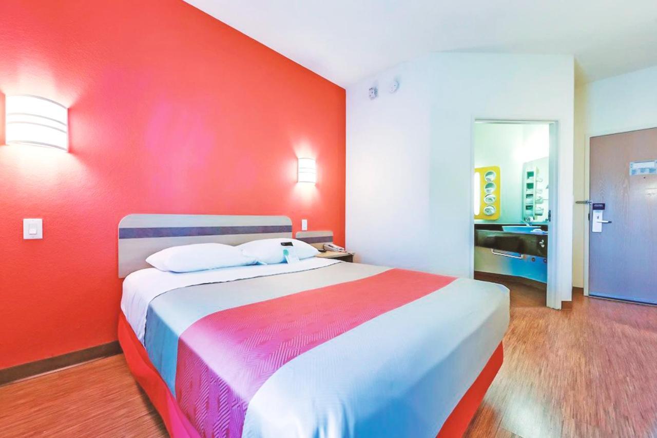 Key Inn Macedonia Luaran gambar